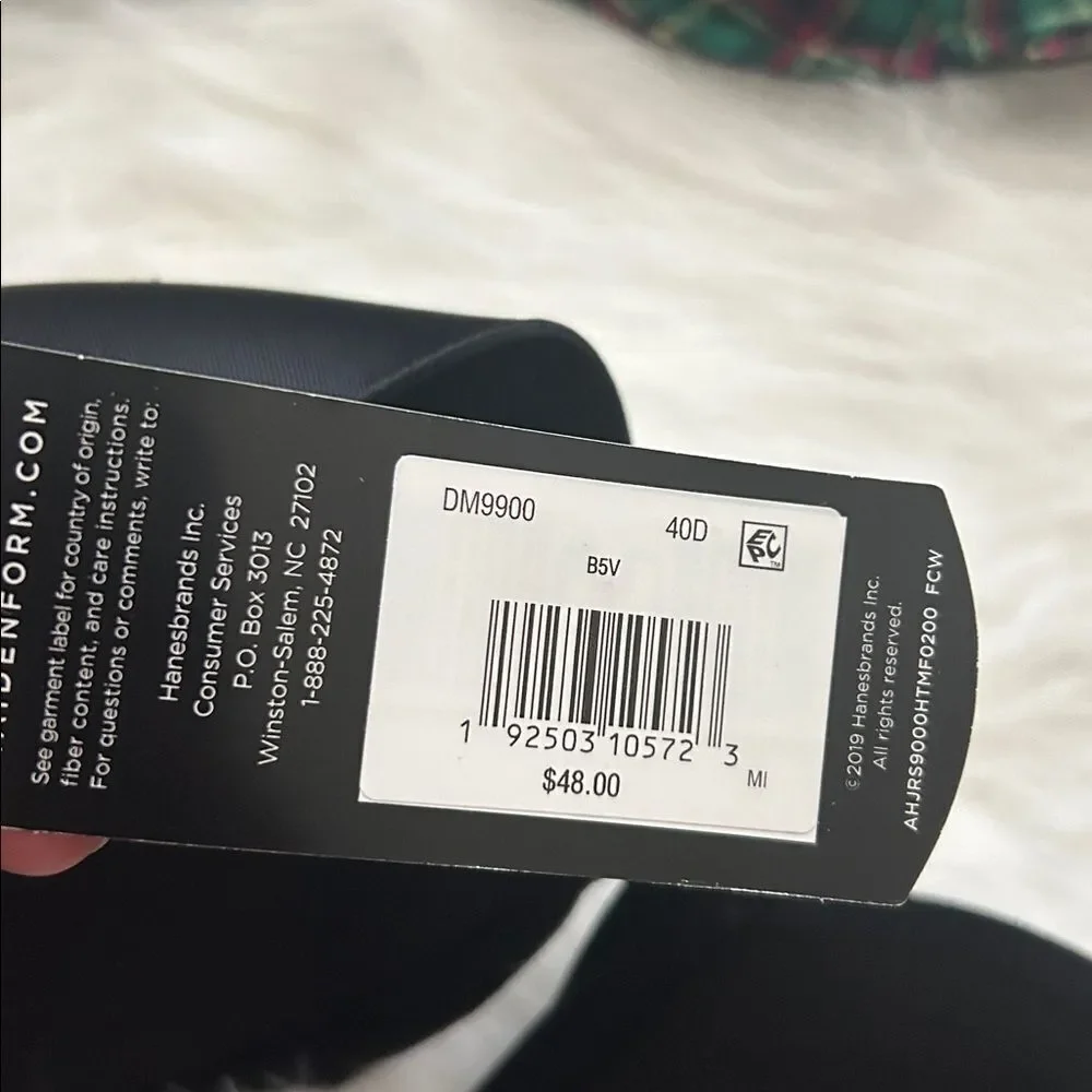 Lot of 2 brand new bras 40D Torrid / maidenform